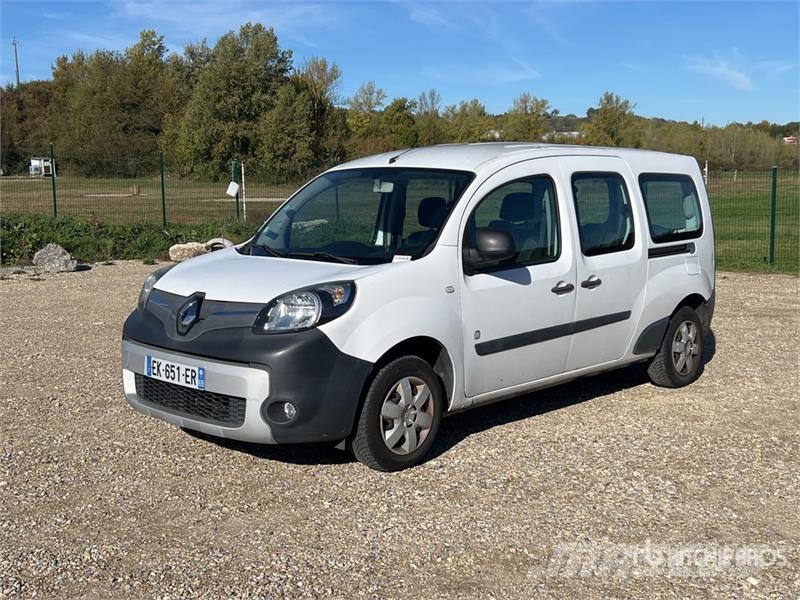 Renault Kangoo ZE Vehicule Utilitaire Cargo Van Dostavna vozila / kombiji