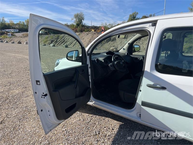 Renault Kangoo ZE Vehicule Utilitaire Cargo Van Dostavna vozila / kombiji