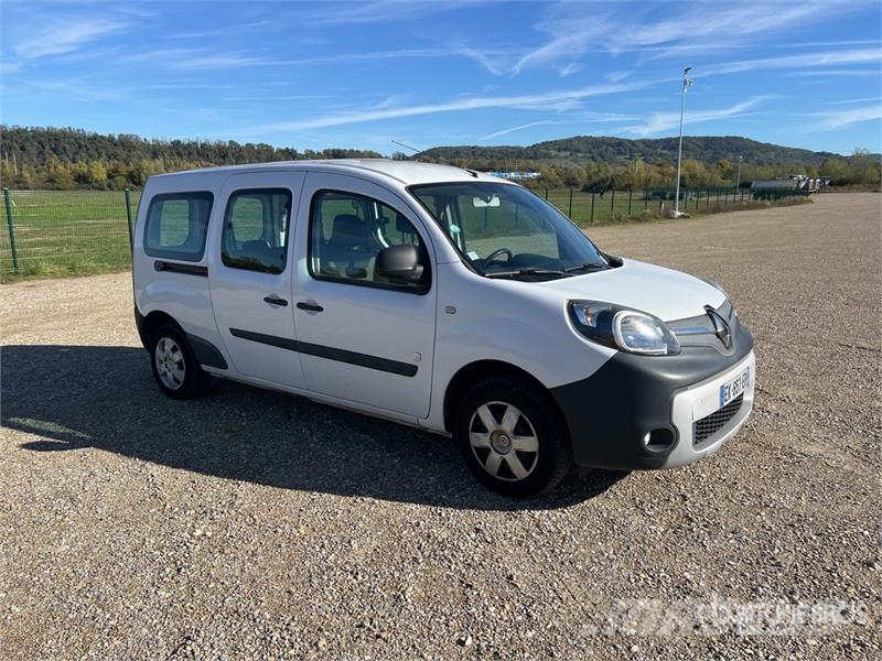 Renault Kangoo ZE Vehicule Utilitaire Cargo Van Dostavna vozila / kombiji