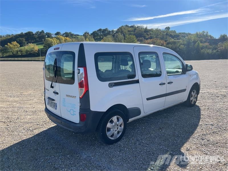 Renault Kangoo ZE Vehicule Utilitaire Cargo Van Dostavna vozila / kombiji