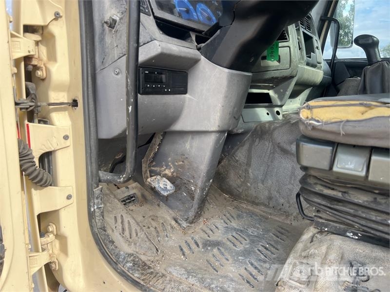 Renault Kerax 320.19 その他トラック