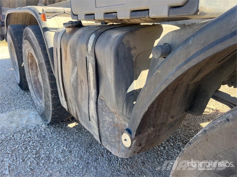 Renault Kerax 380 DXI 8x4 Camion Benne T/A Dump Truck 덤프 트럭