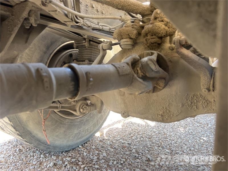 Renault Kerax 380 DXI 8x4 Camion Benne T/A Dump Truck 덤프 트럭