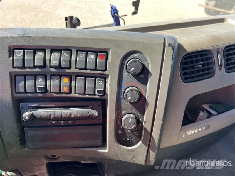 Renault Kerax 380 DXI 8x4 Camion Benne T/A Dump Truck 덤프 트럭