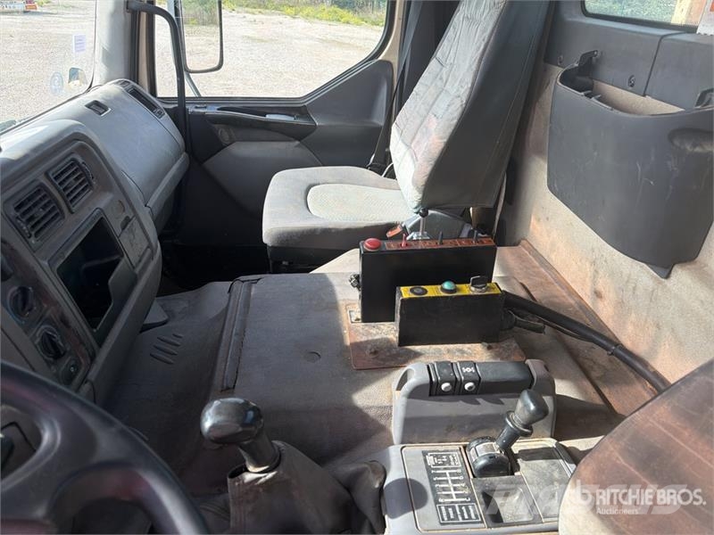 Renault Kerax 380dci 4x2 Camion Amplirol Roll-Off Truck شاحنات لوادر