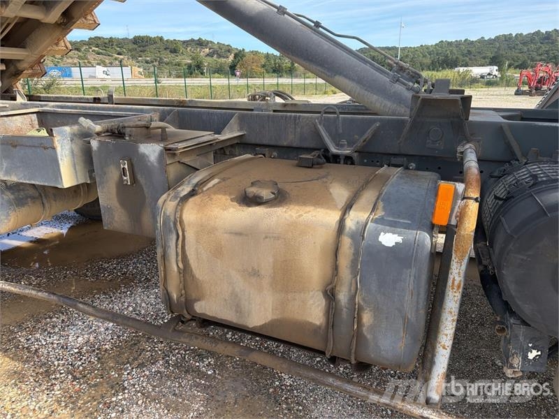 Renault Kerax 380dci 4x2 Camion Amplirol Roll-Off Truck شاحنات لوادر