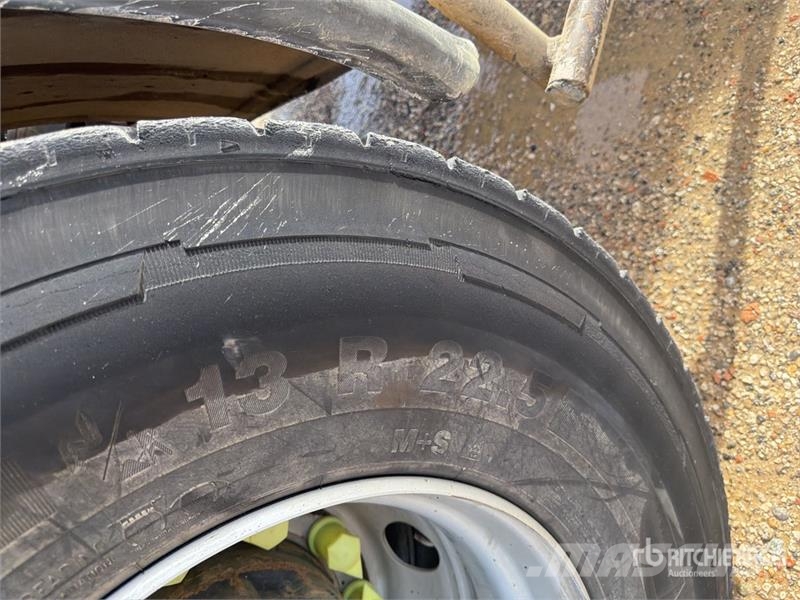 Renault Kerax 380dci 4x2 Camion Amplirol Roll-Off Truck شاحنات لوادر