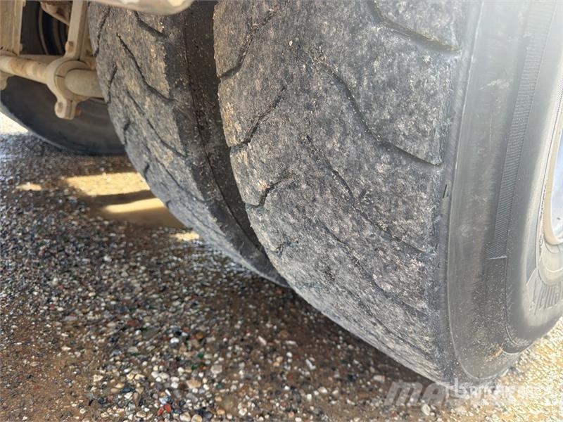 Renault Kerax 380dci 4x2 Camion Amplirol Roll-Off Truck شاحنات لوادر