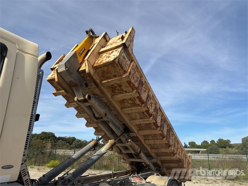 Renault Kerax 380dci 4x2 Camion Amplirol Roll-Off Truck شاحنات لوادر