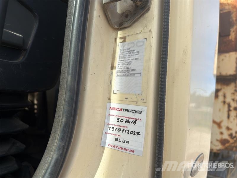 Renault Kerax 380dci 4x2 Camion Amplirol Roll-Off Truck شاحنات لوادر