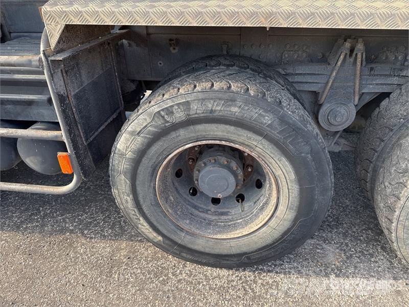 Renault KERAX 450 DXi 8x4 Twin-Steer Camion Benne Tri/A Du Tipper trucks