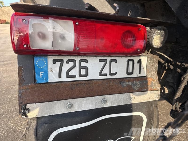 Renault KERAX 450 DXi 8x4 Twin-Steer Camion Benne Tri/A Du Tipper trucks