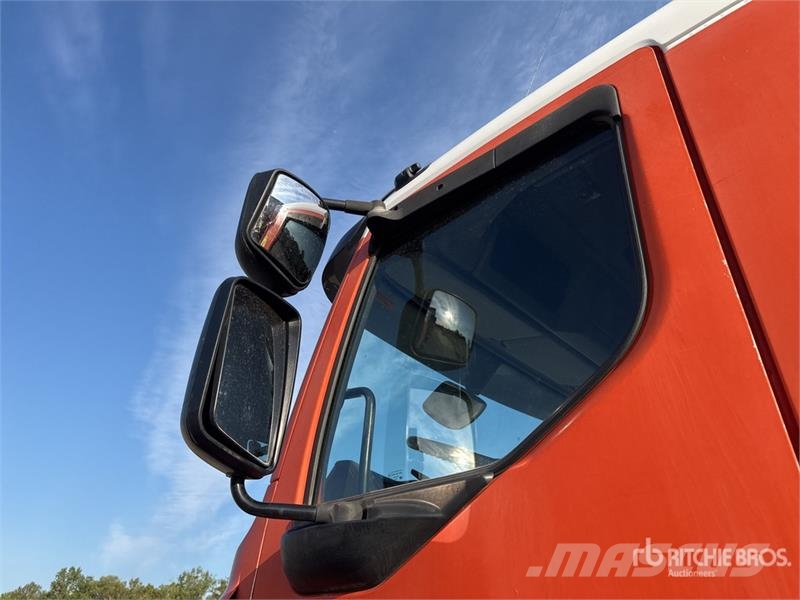 Renault KERAX 450 DXi 8x4 Twin-Steer Camion Benne Tri/A Du Tipper trucks