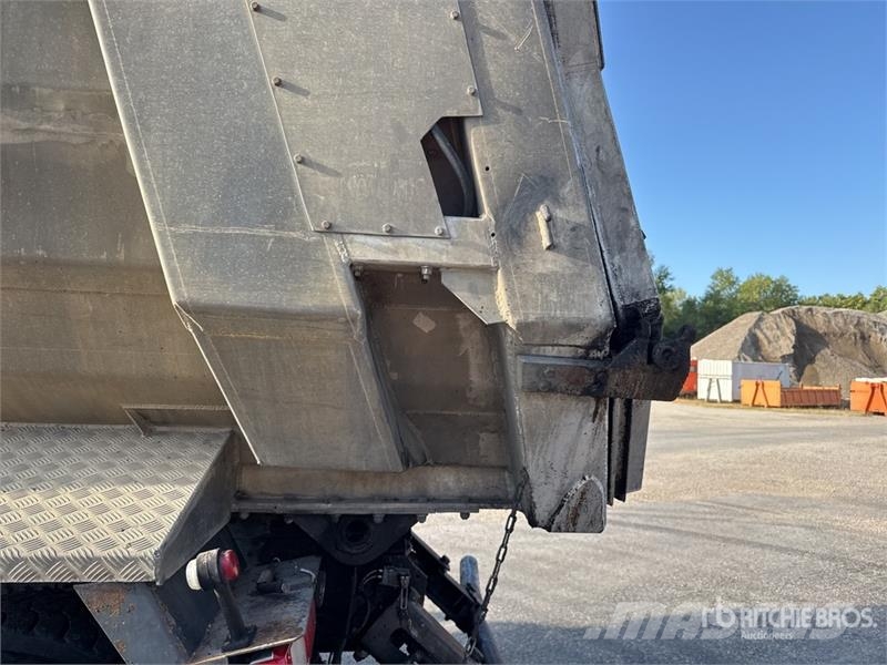 Renault KERAX 450 DXi 8x4 Twin-Steer Camion Benne Tri/A Du Tipper trucks