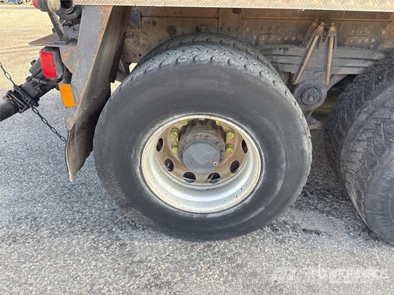 Renault KERAX 450 DXi 8x4 Twin-Steer Camion Benne Tri/A Du Tipper trucks