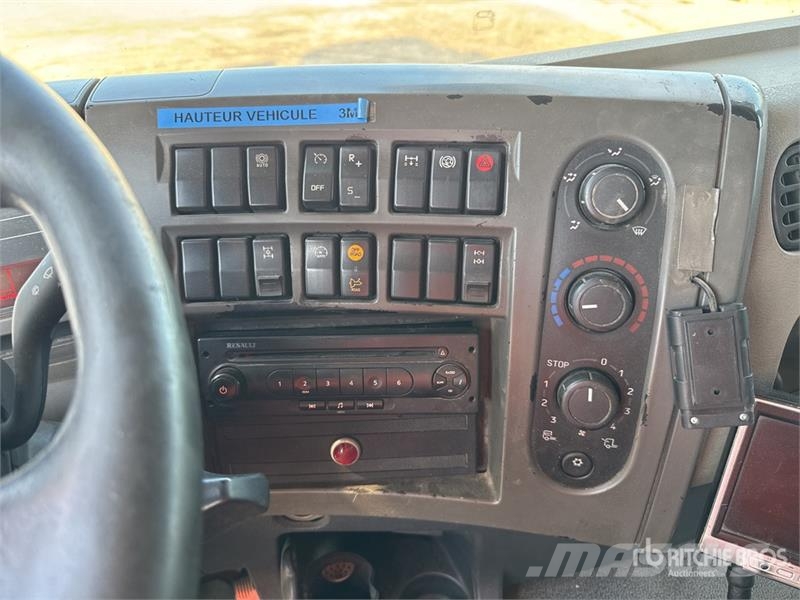 Renault KERAX 450 DXi 8x4 Twin-Steer Camion Benne Tri/A Du Tipper trucks