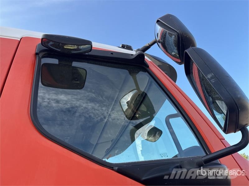 Renault KERAX 450 DXi 8x4 Twin-Steer Camion Benne Tri/A Du Tipper trucks