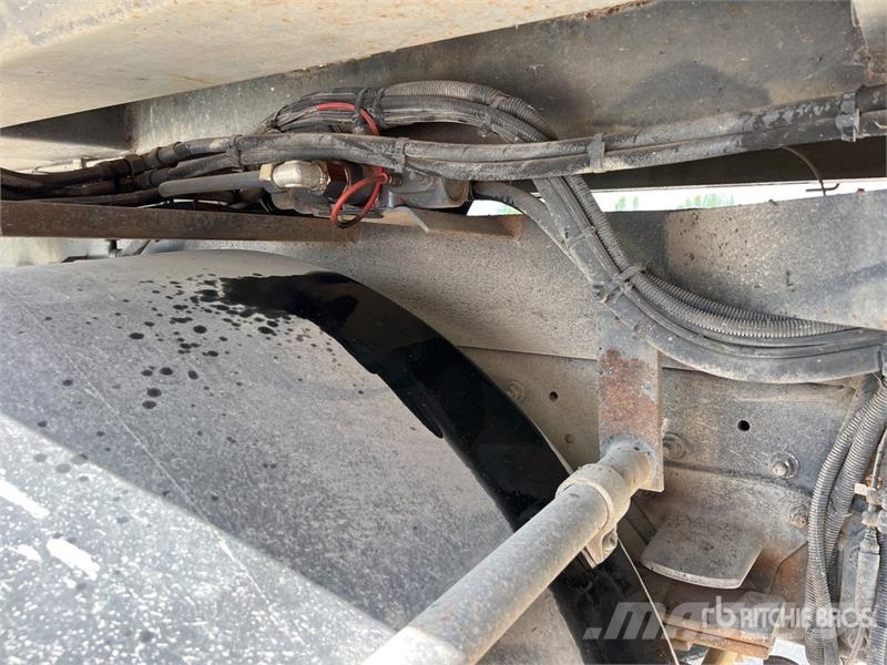 Renault Kerax 4x2 Camion Bi-Benne S/A Dump Truck (Inoperab Tippbilar