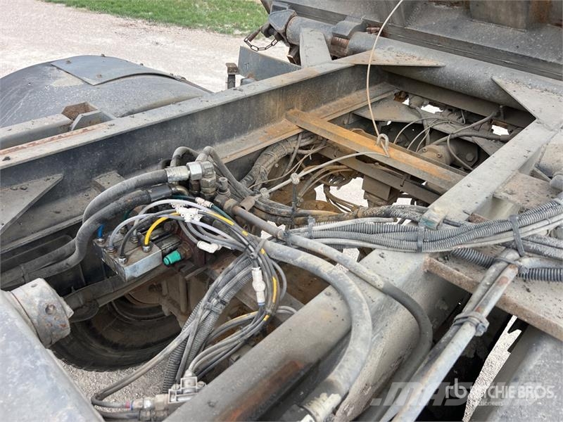Renault Kerax 4x2 Camion Bi-Benne S/A Dump Truck (Inoperab Tippbilar