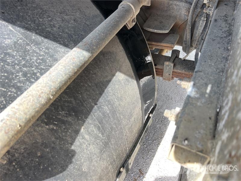 Renault Kerax 4x2 Camion Bi-Benne S/A Dump Truck (Inoperab Tippbilar