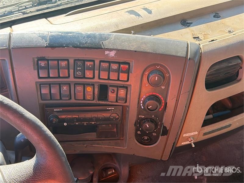 Renault Kerax460DXI 6x4 Camion Benne T/A Dump Truck Kiper tovornjaki