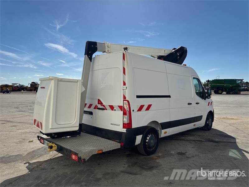 Renault Klubb KL32 10.5 m on Renault Master Camion Nacelle Plataformas sobre camión