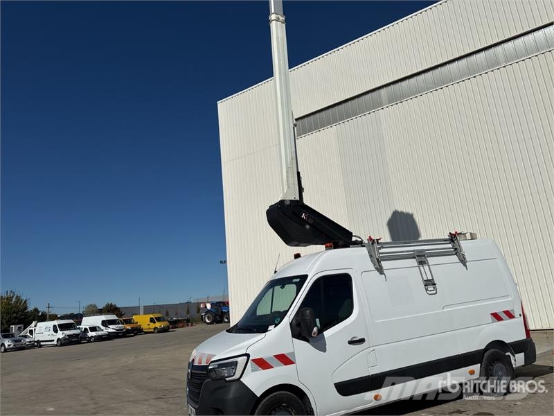 Renault Klubb KL32 10.5 m on Renault Master Camion Nacelle Plataformas sobre camión