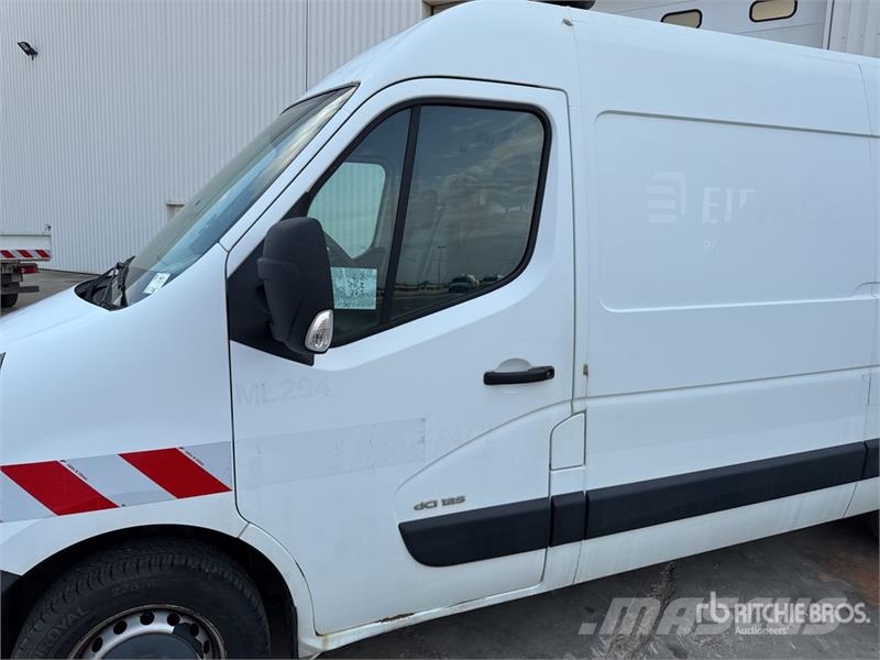 Renault L2H2 TP3 Vehicule Utilitaire Cargo Van Dostavna vozila / kombiji