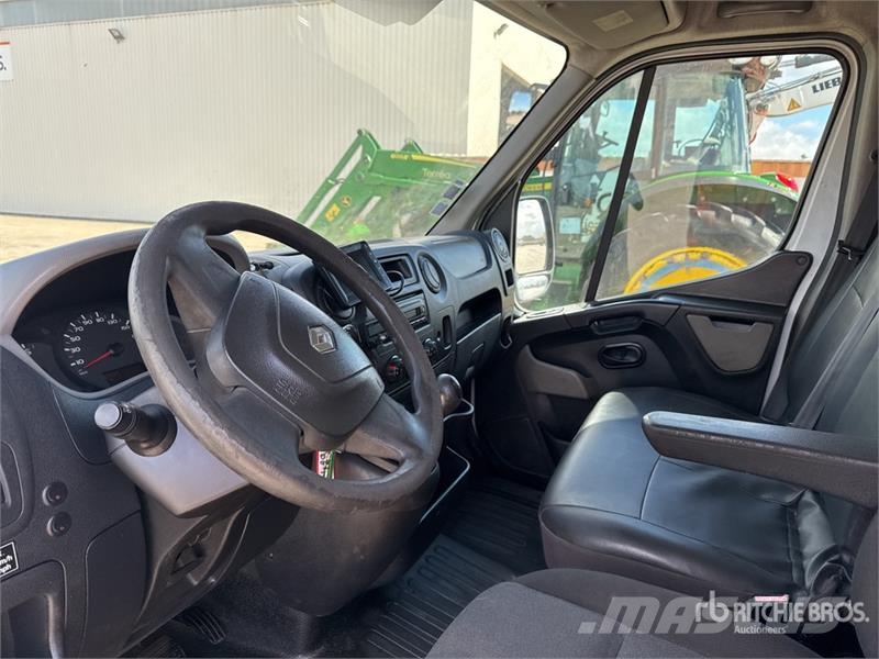 Renault L2H2 TP3 Vehicule Utilitaire Cargo Van Dostavna vozila / kombiji
