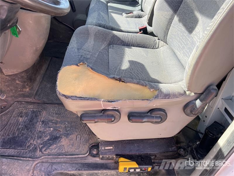 Renault Mascott 120 DXI Camion Benne Dump Truck Sklápače