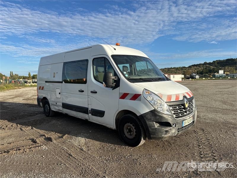 Renault Master 廂式貨物運輸車