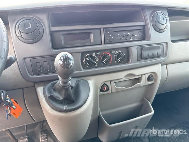 Renault Master مركبات الأغراض العامة