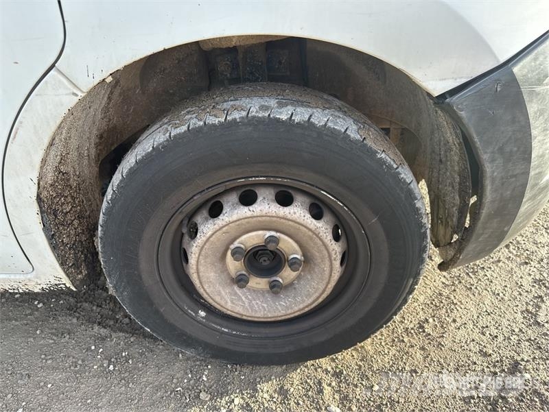 Renault Master 廂式貨物運輸車