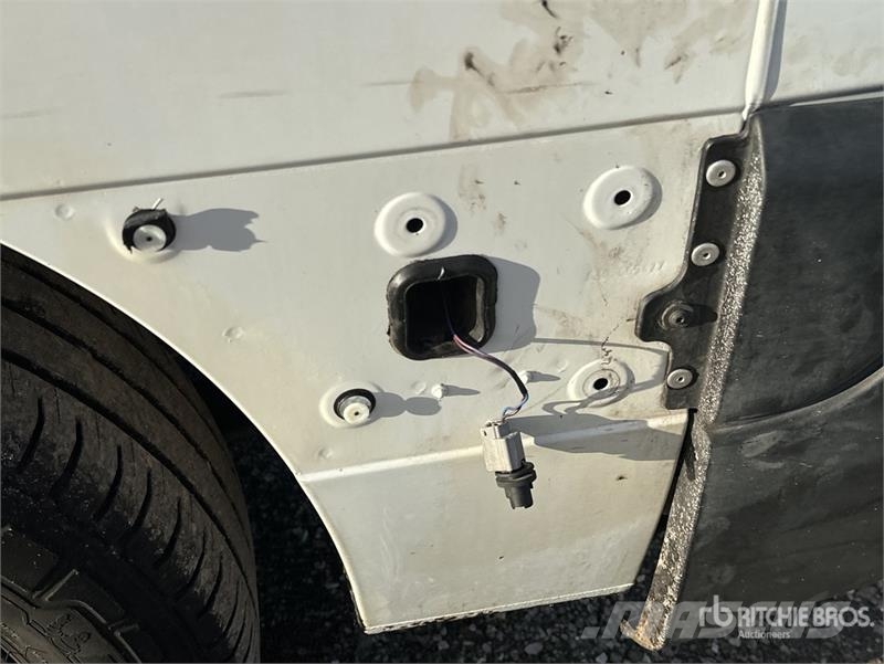 Renault Master 廂式貨物運輸車