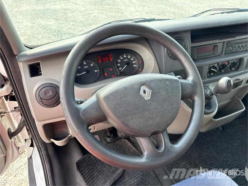 Renault Master مركبات الأغراض العامة