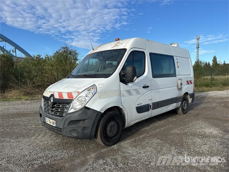 Renault Master 廂式貨物運輸車