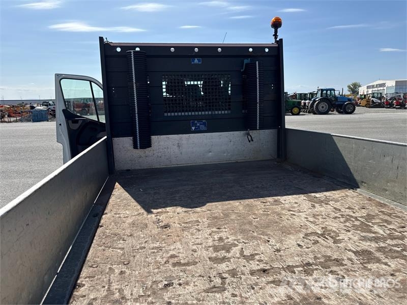 Renault Master Вантажівки-платформи/бокове розвантаження