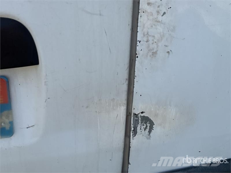 Renault Master 廂式貨物運輸車