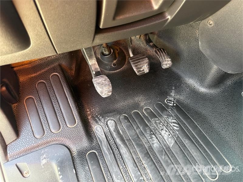 Renault Master Вантажівки-платформи/бокове розвантаження