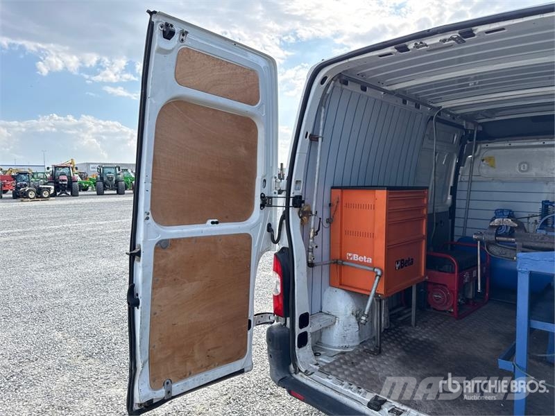 Renault Master مركبات الأغراض العامة
