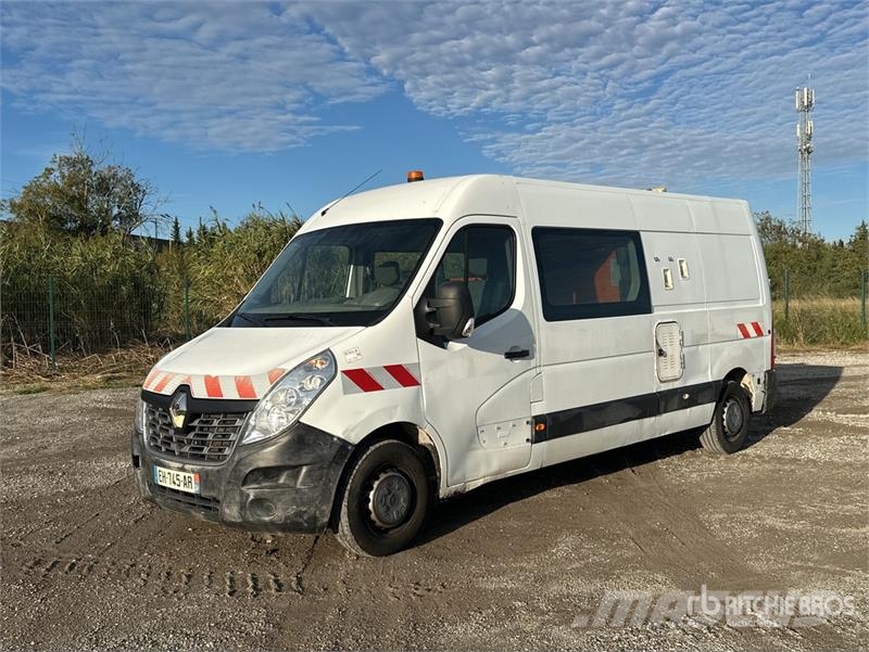Renault Master 廂式貨物運輸車