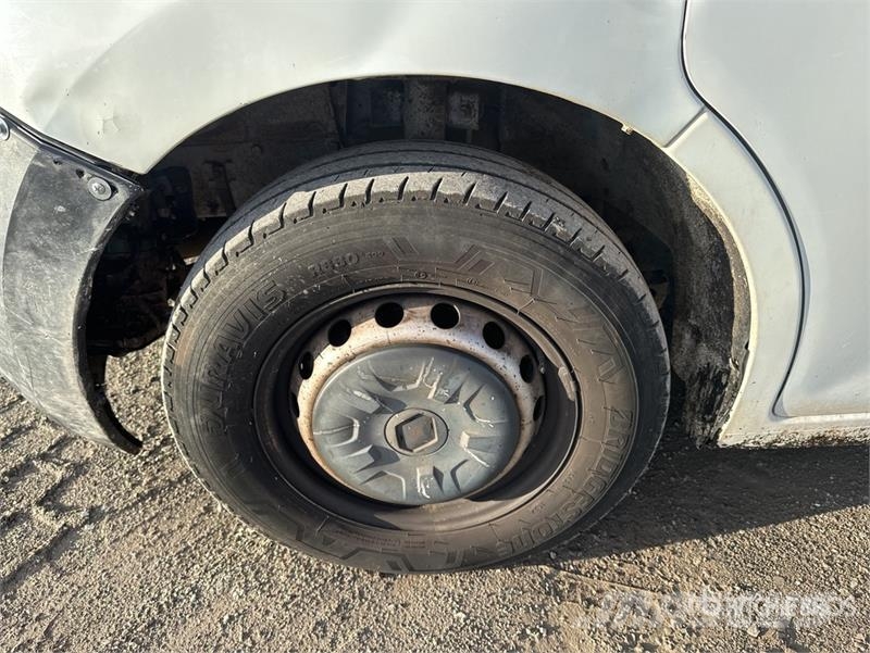 Renault Master 廂式貨物運輸車