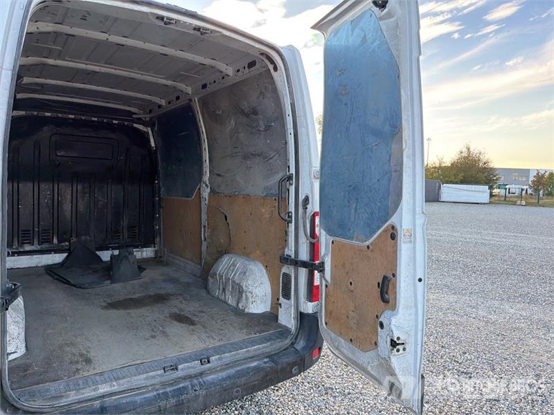Renault Master Kaubikud