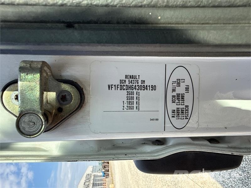 Renault Master مركبات الأغراض العامة