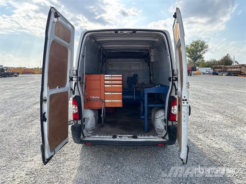 Renault Master مركبات الأغراض العامة