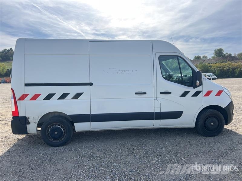 Renault Master Κλούβες με συρόμενες πόρτες