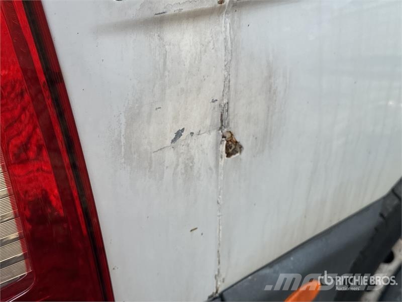 Renault Master 廂式貨物運輸車