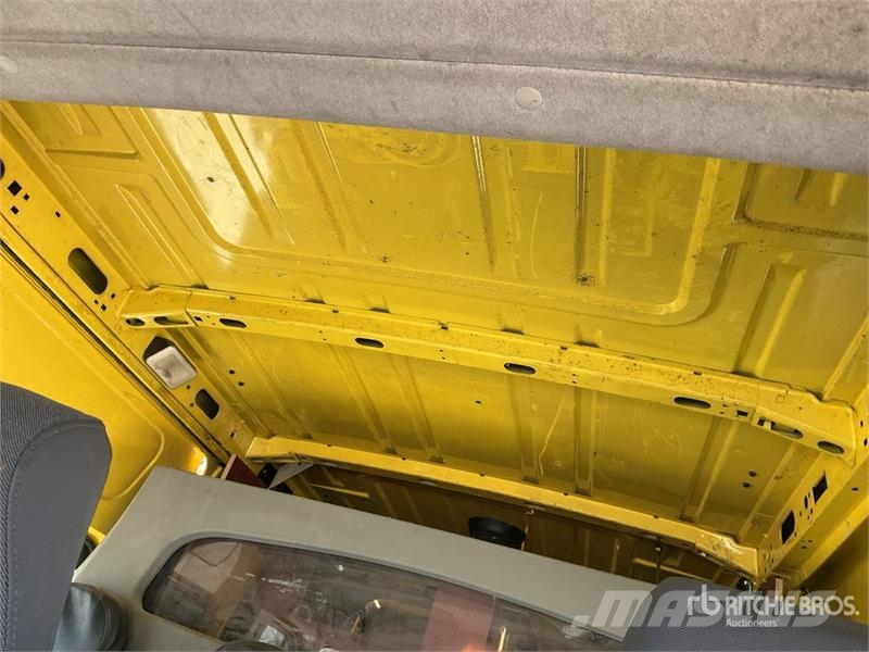 Renault Master شاحنة مقفلة