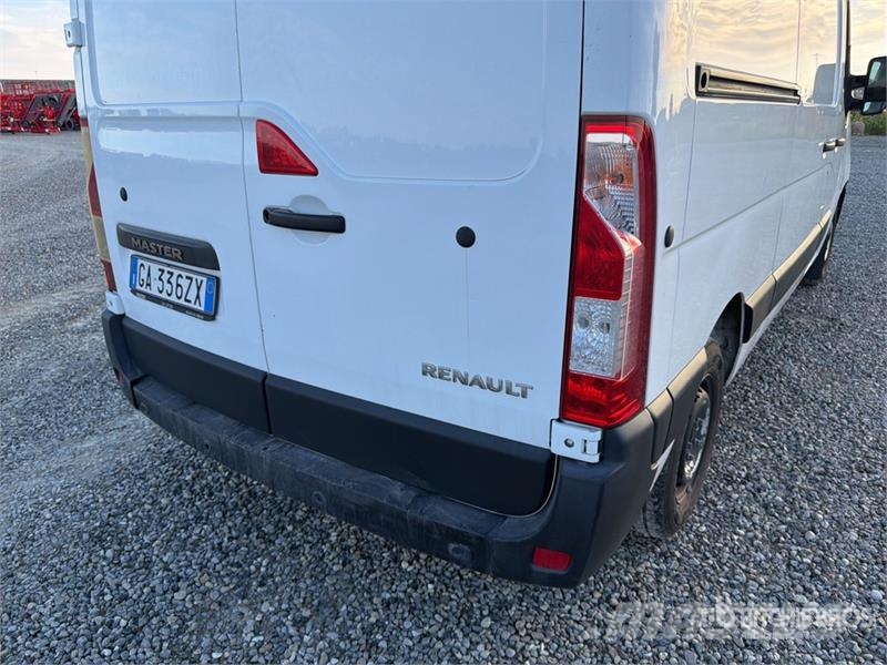Renault Master Kaubikud