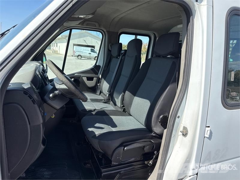 Renault Master Вантажівки-платформи/бокове розвантаження